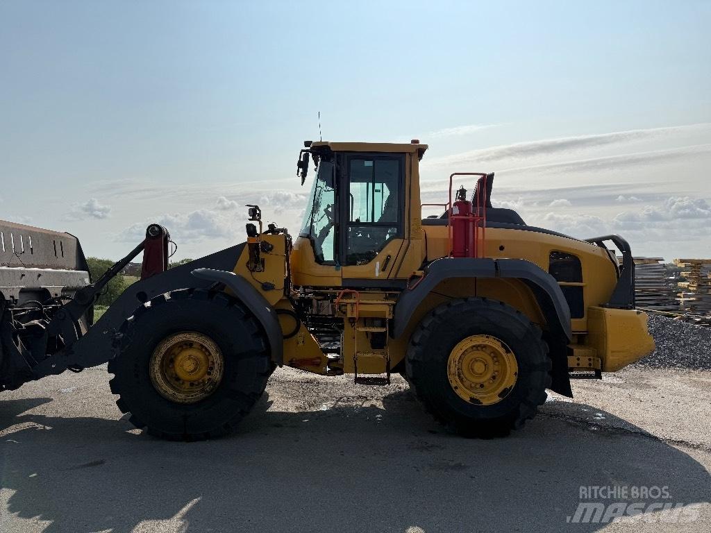 Volvo L 120 H Kolesni nakladalci