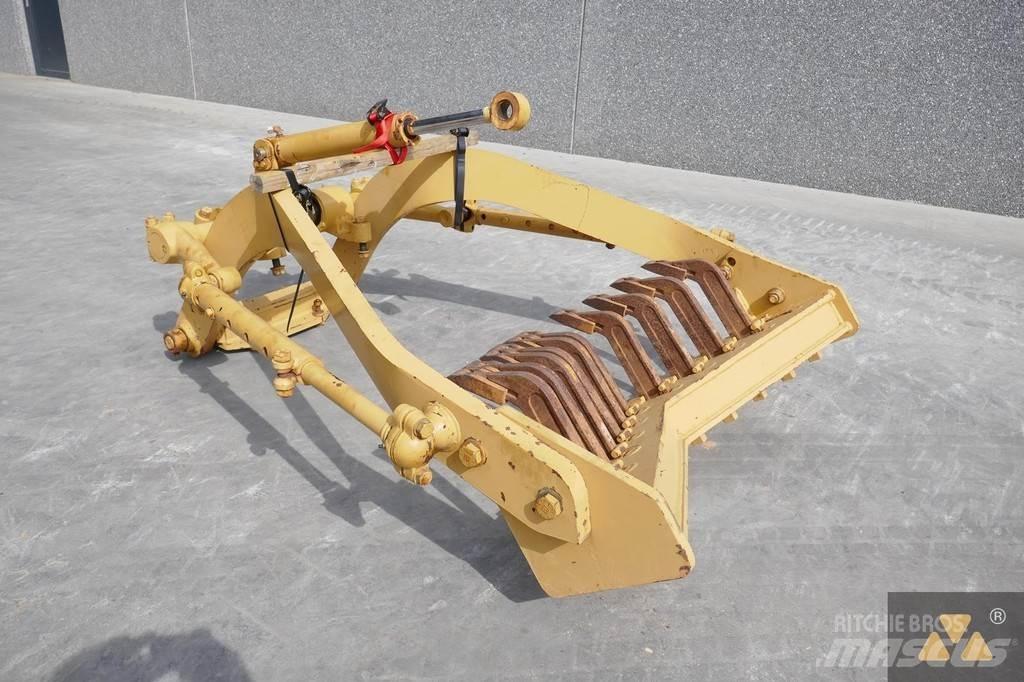 CAT 140H Scarifier Drugi deli