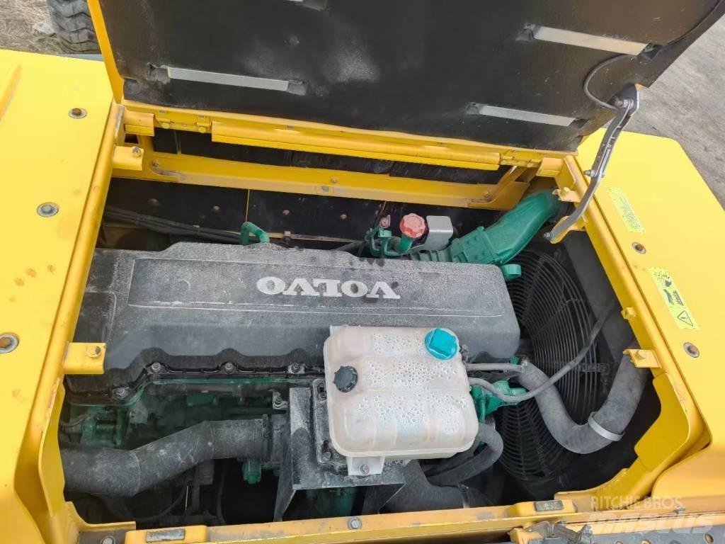 Volvo EC 480 D L Bagri goseničarji