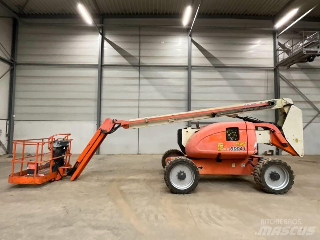 JLG 600 AJ Zglobne dvižne ploščadi