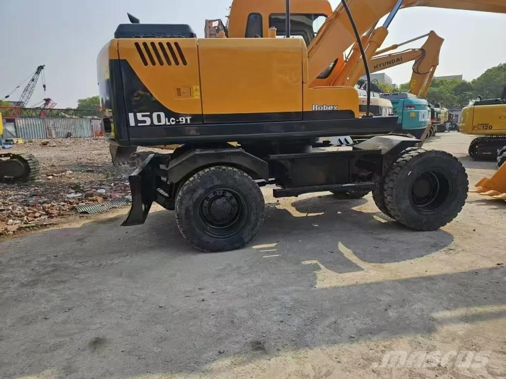 Hyundai HW 150 Bagri na kolesih