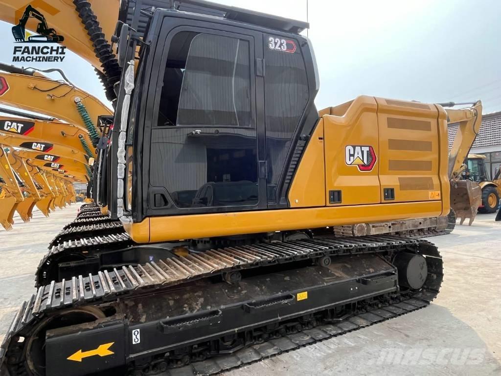 CAT 323 Bagri goseničarji