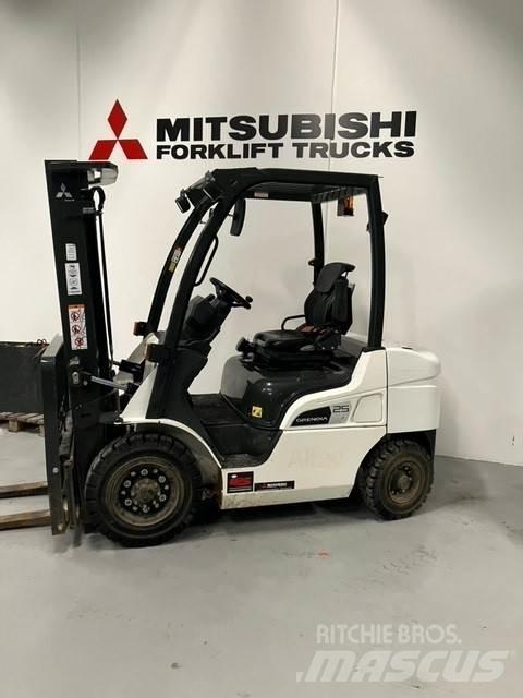 Mitsubishi FD25N3 Dizelski viličarji