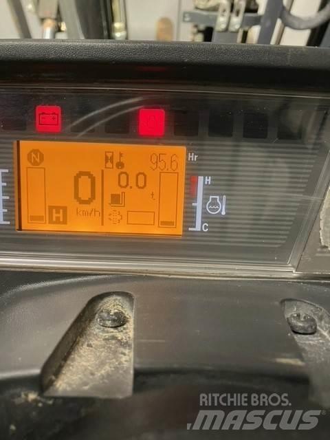 Mitsubishi FD25N3 Dizelski viličarji