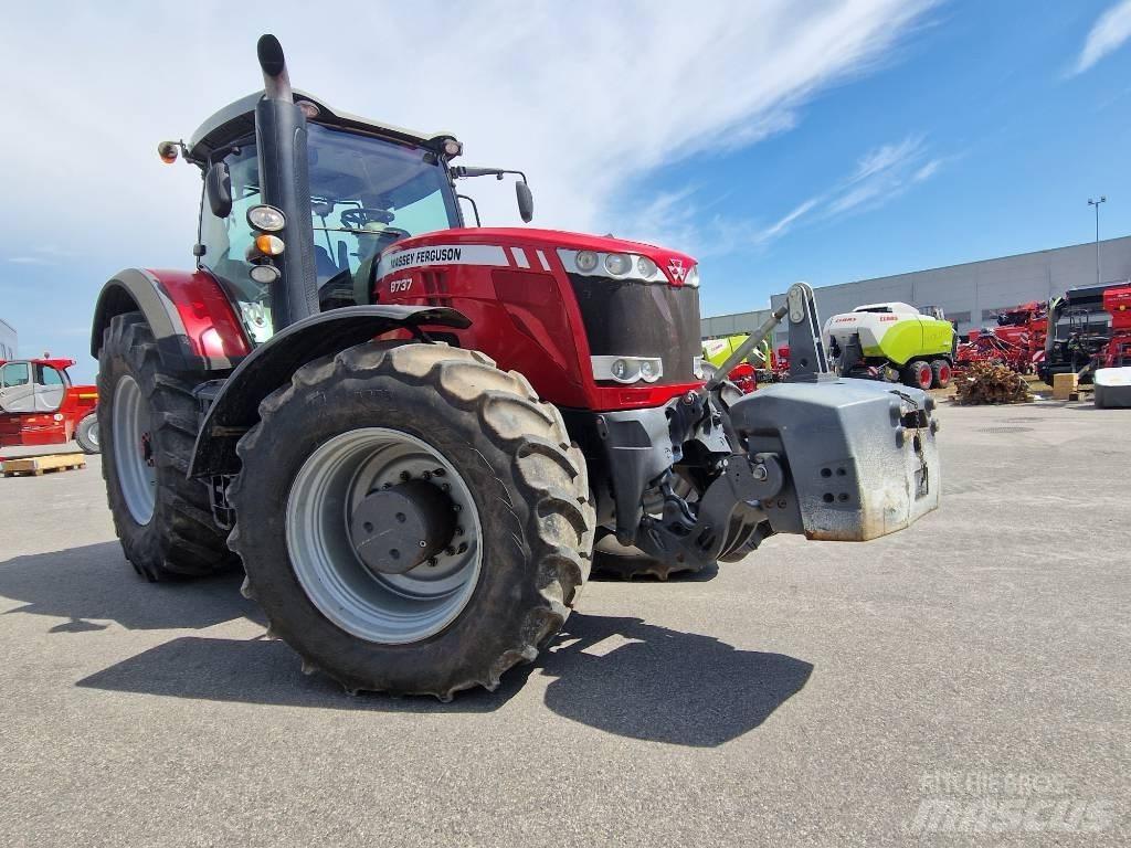 Massey Ferguson 8737 Traktorji