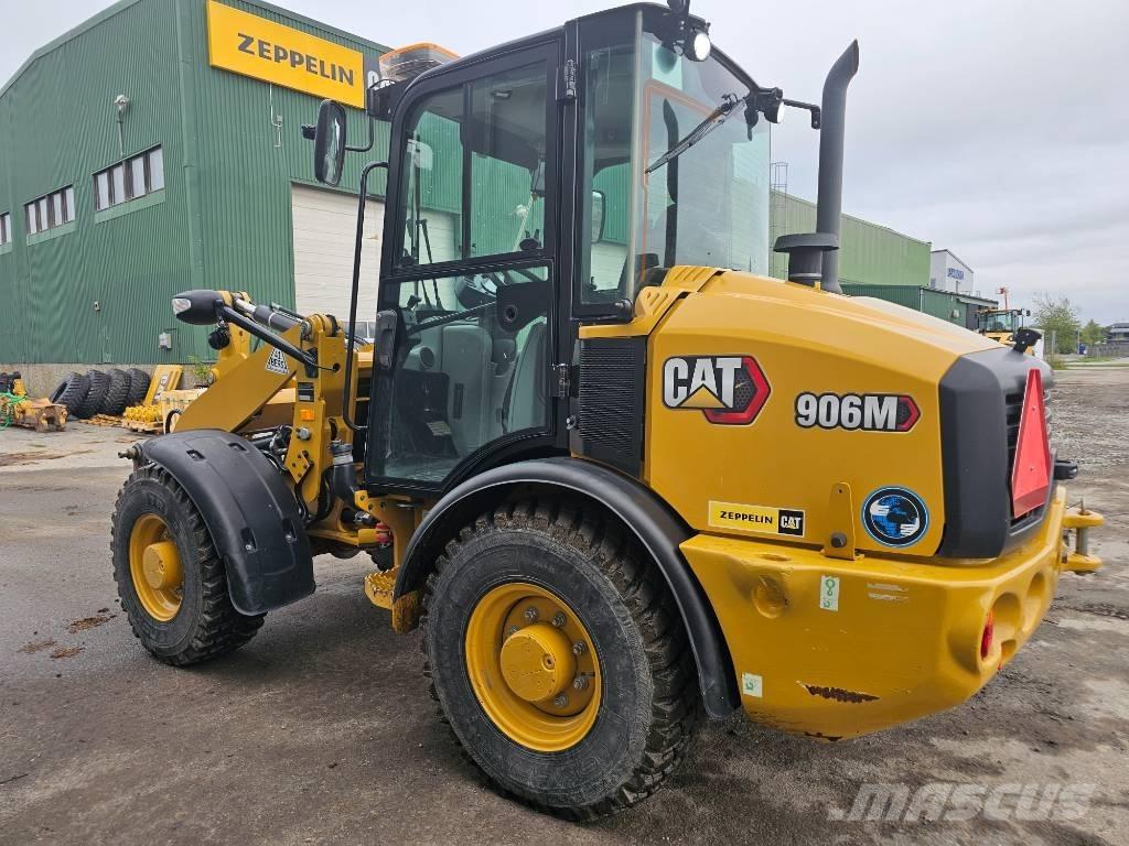 CAT 906 M Kolesni nakladalci