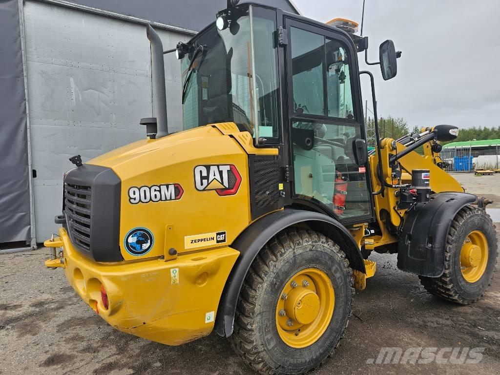 CAT 906 M Kolesni nakladalci