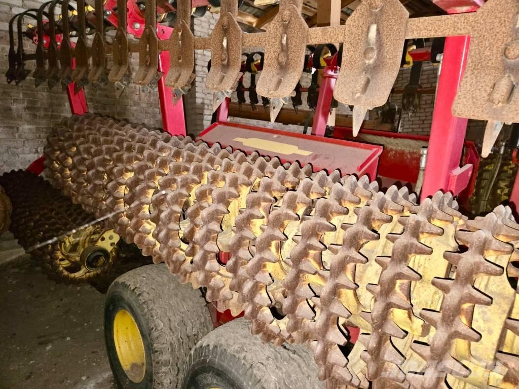 Väderstad Rexius1020 Valjarji