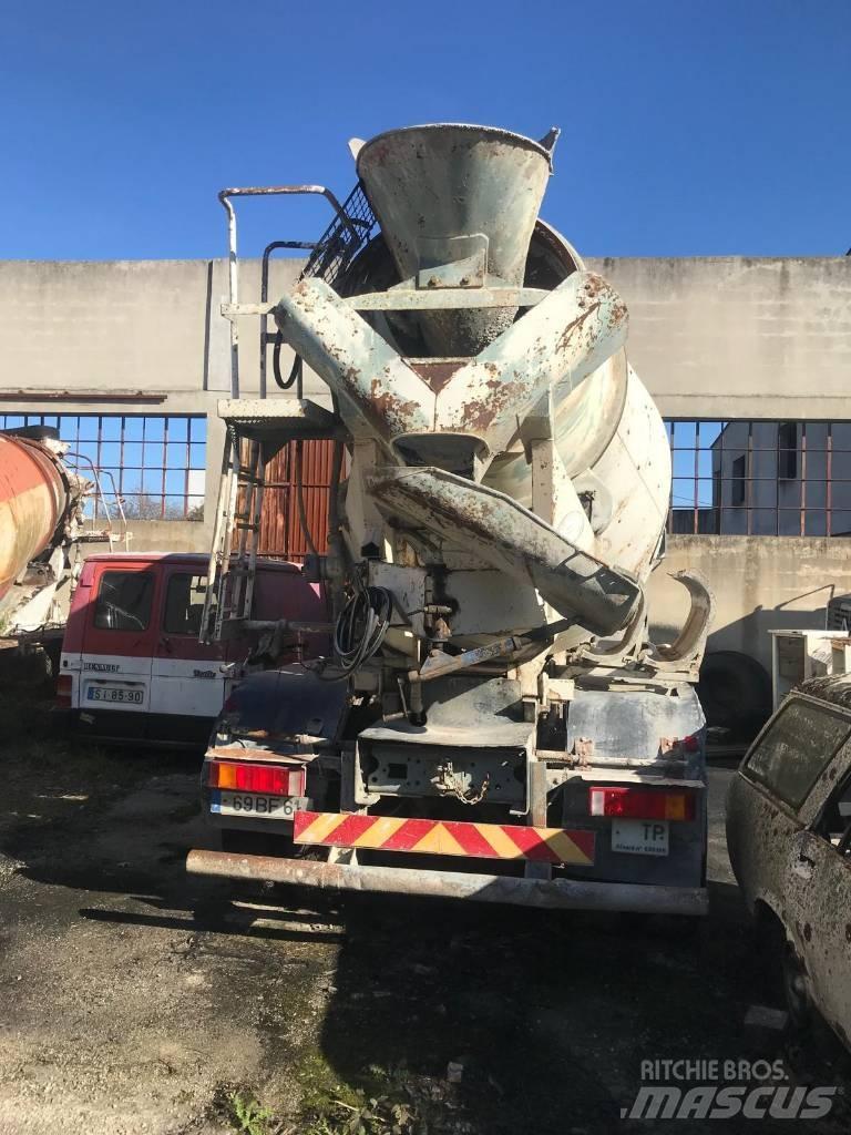 Renault Kerax 370 Tovornjaki cisterne