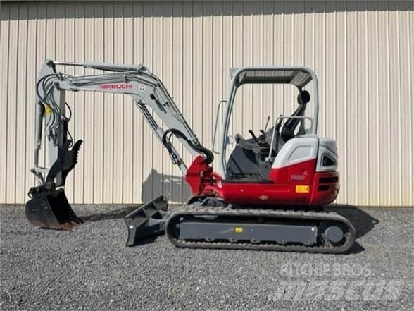 Takeuchi TB260 Bagri goseničarji