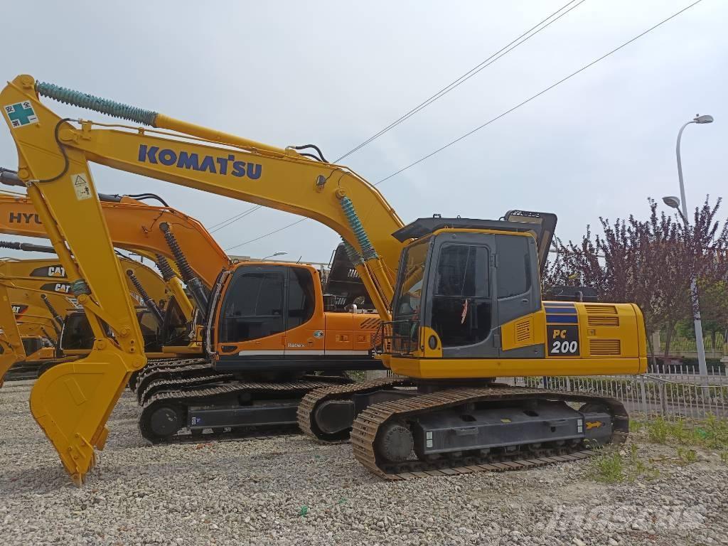 Komatsu PC 200 Bagri goseničarji