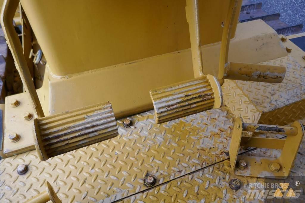 CAT D7G Ex-army Buldožerji goseničarji