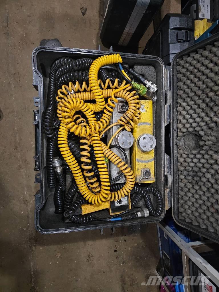 Volvo P6820C Asfaltni finišerji