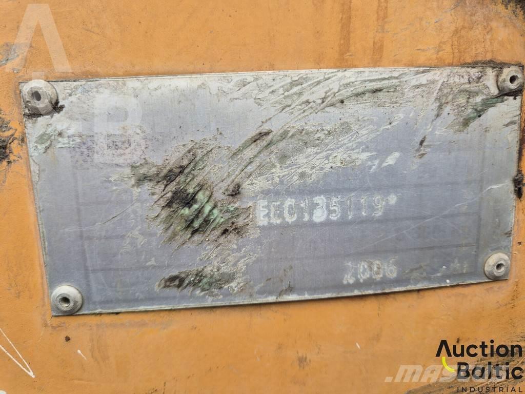 CASE 621 D Kolesni nakladalci