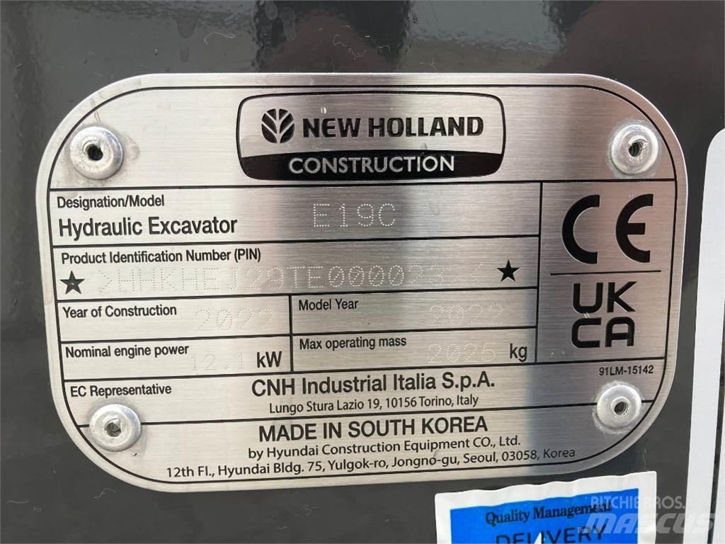 New Holland E 19C Mini bagri <7t