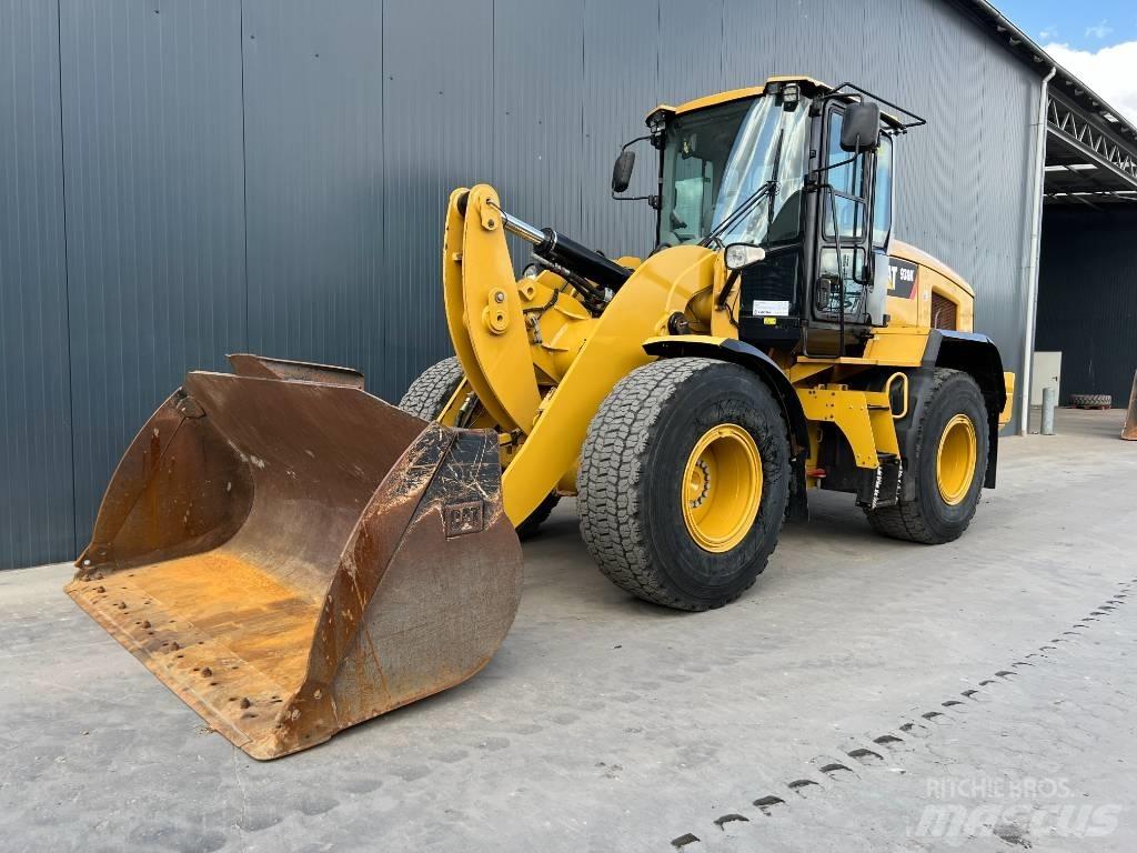 CAT 930K Kolesni nakladalci