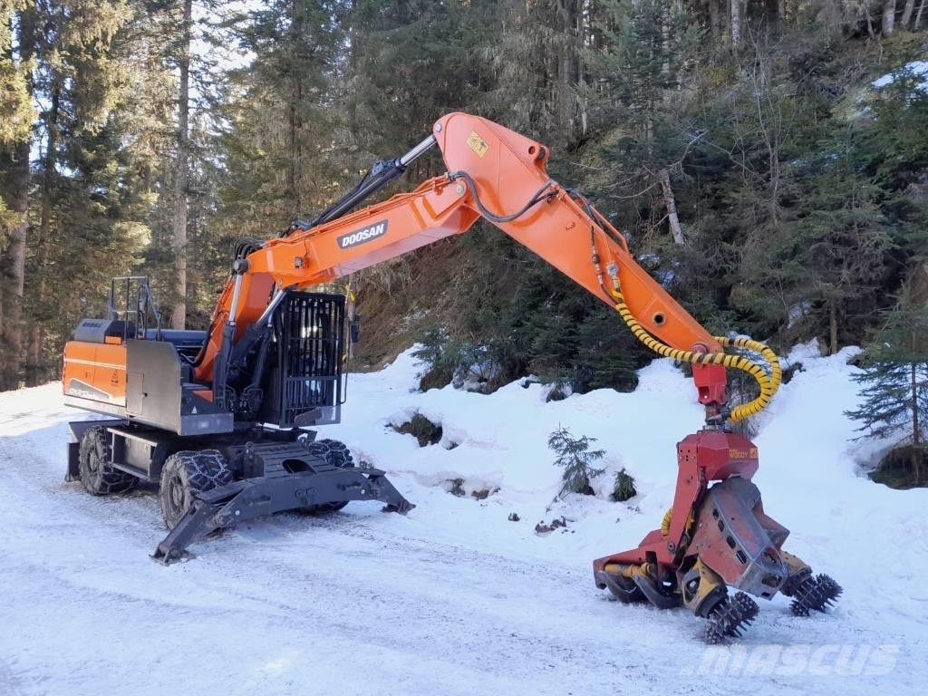 Doosan DX 210 W Bagri
