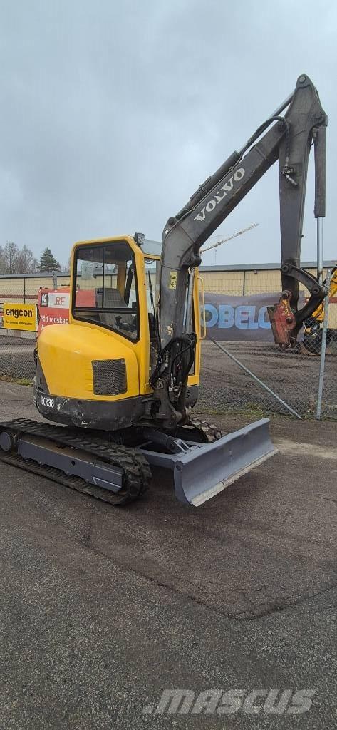 Volvo ECR 38 Mini bagri <7t