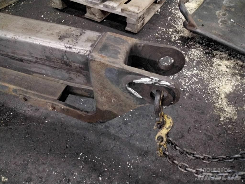 Loglift 180 Dvigala za gozdne kombajne