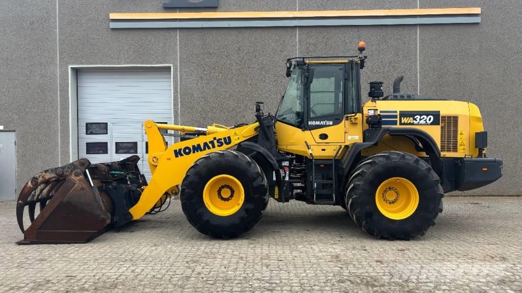 Komatsu WA 320-8 Kolesni nakladalci