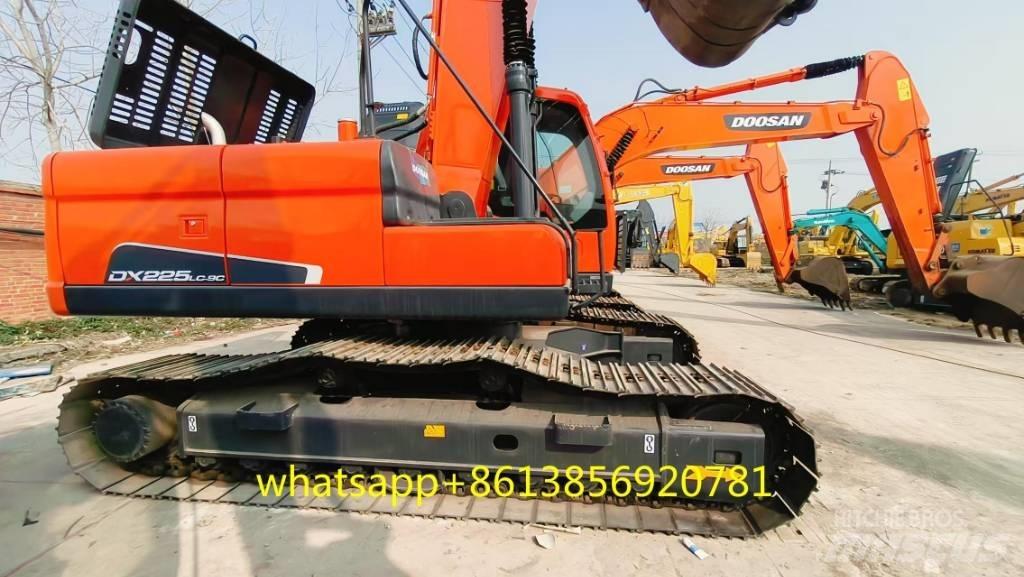 Doosan DX 225 Bagri goseničarji