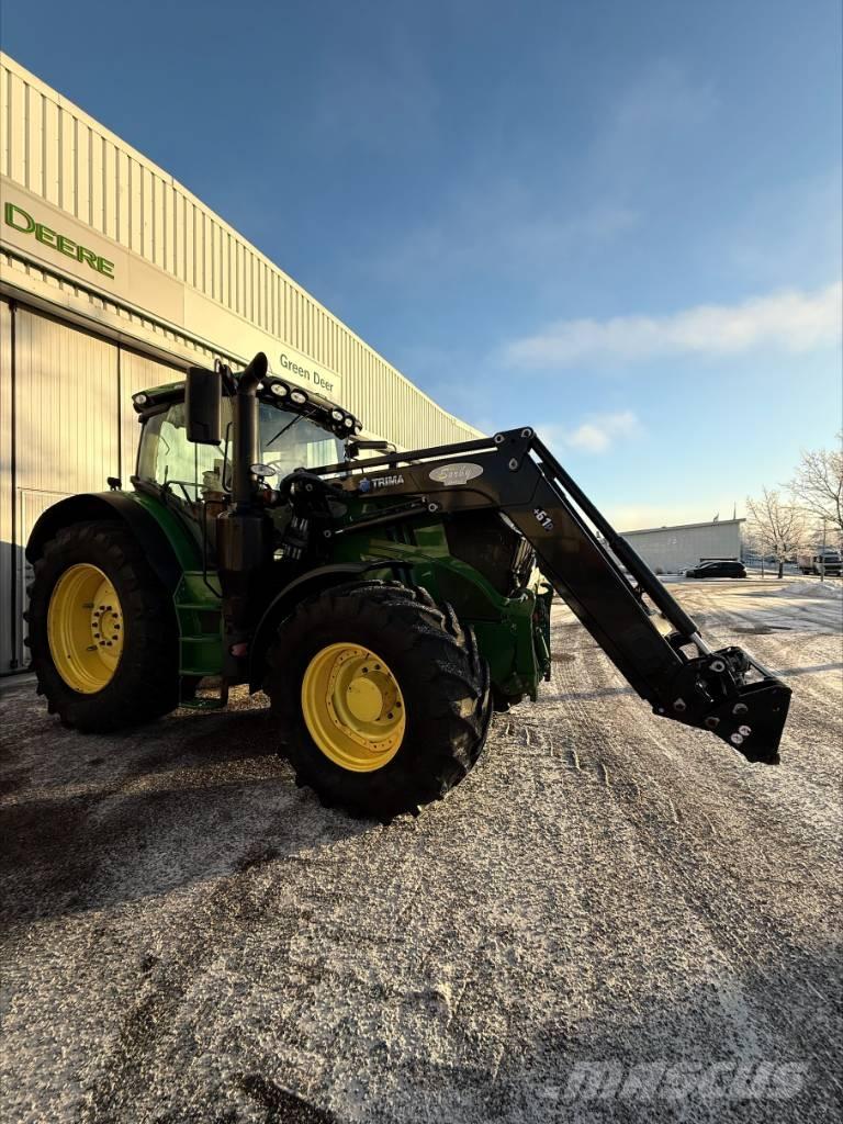 John Deere 6215R AP Traktorji