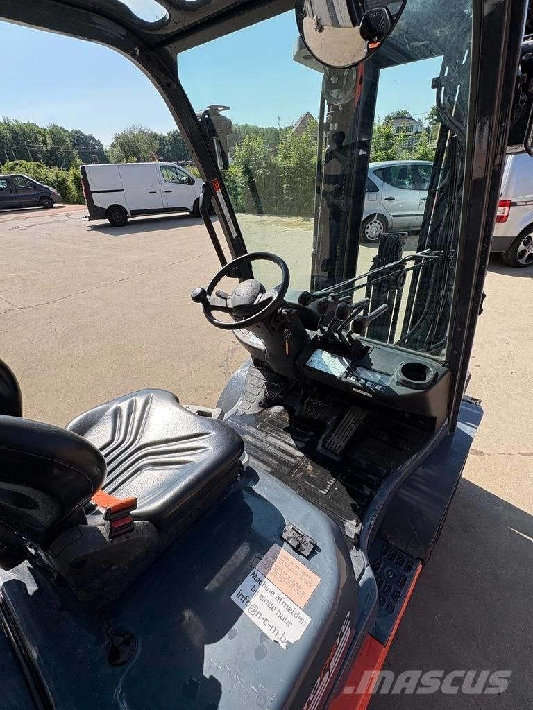 Toyota 8 FDF 25 Dizelski viličarji