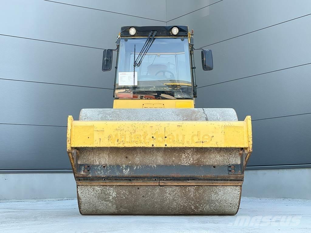 Bomag BW 213 DH-4 Enojni valjarji