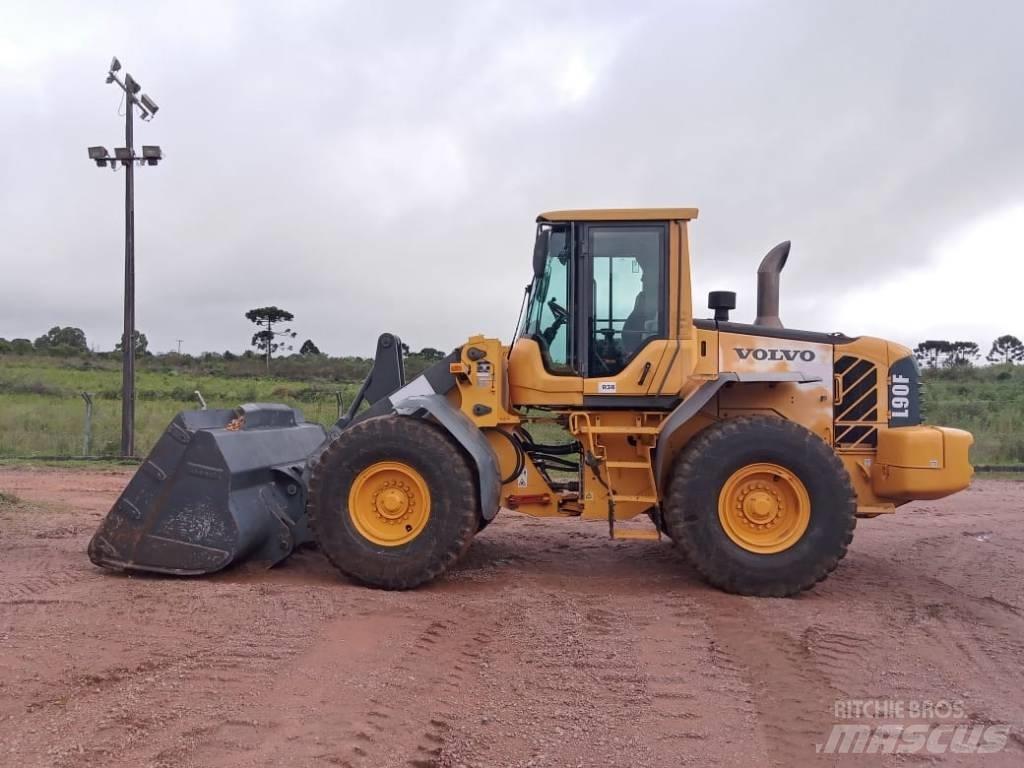Volvo L90F Kolesni nakladalci