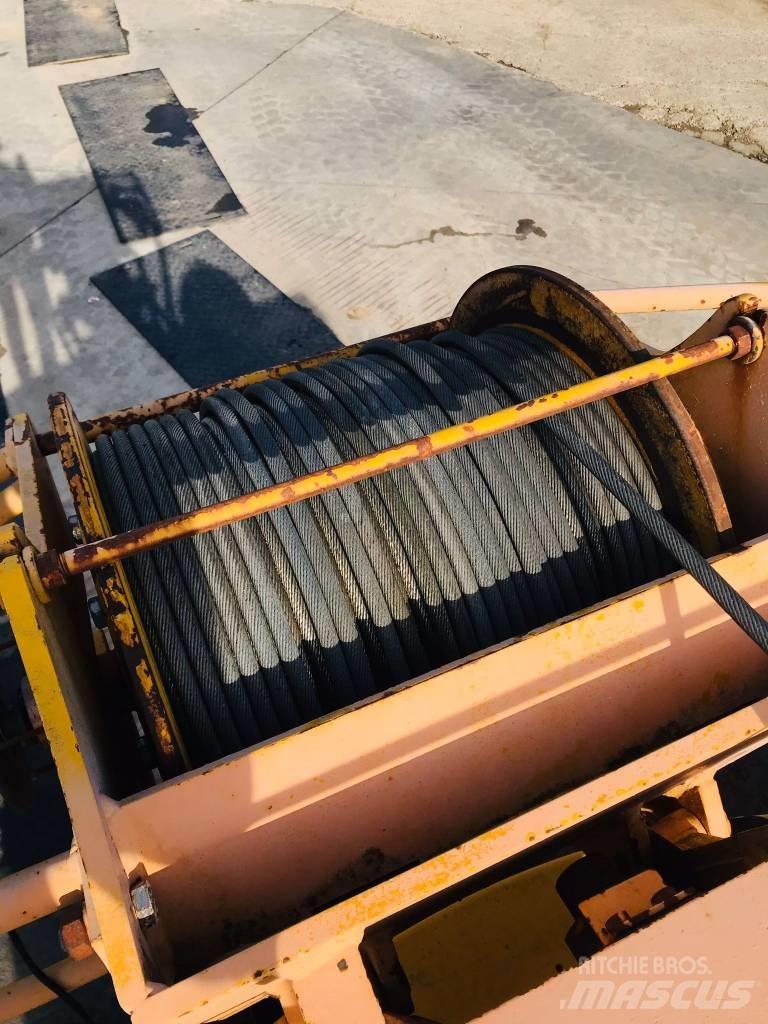 Sennebogen S 613 M Bagri na kolesih