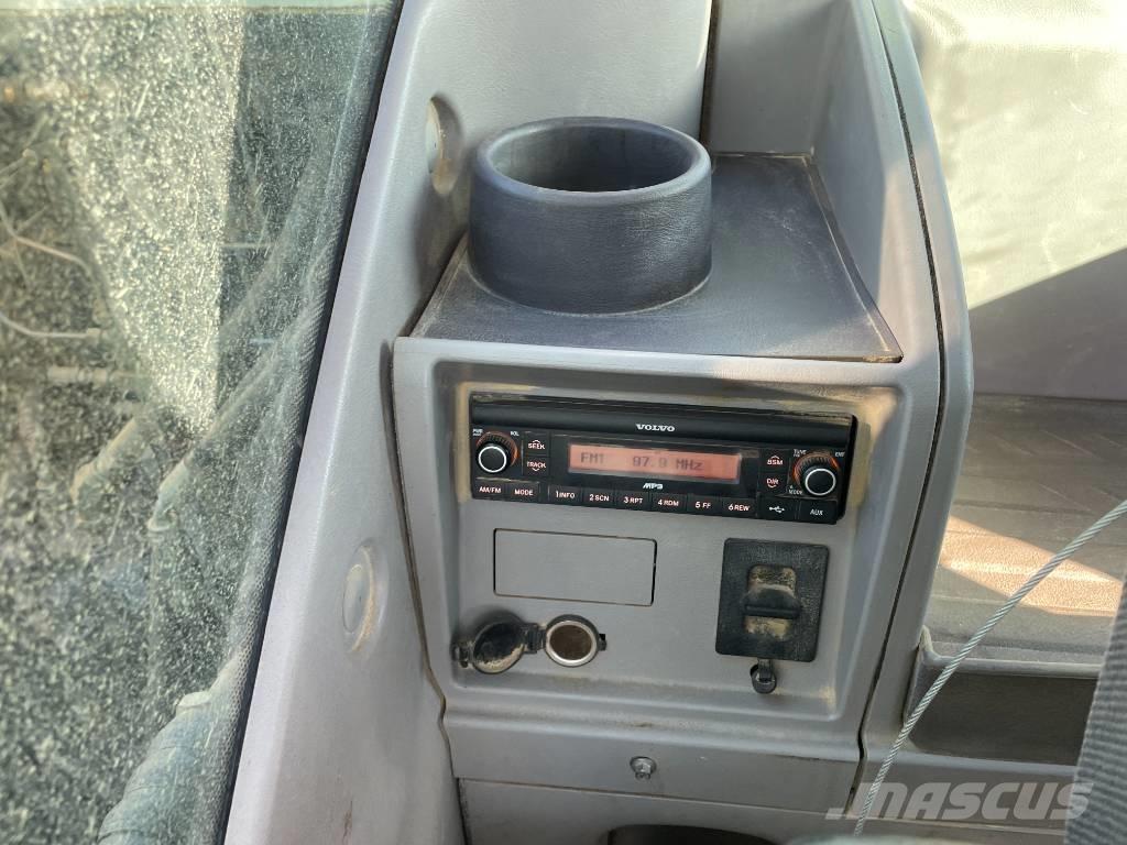 Volvo EC 140 EL Bagri goseničarji