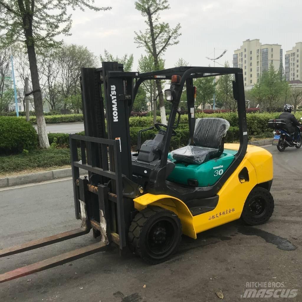 Komatsu 30 Dizelski viličarji