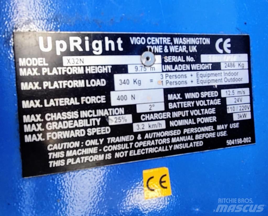UpRight X32N Škarjaste dvižne ploščadi