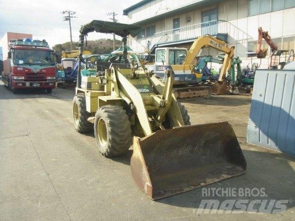 Mitsubishi WS300A Kolesni nakladalci