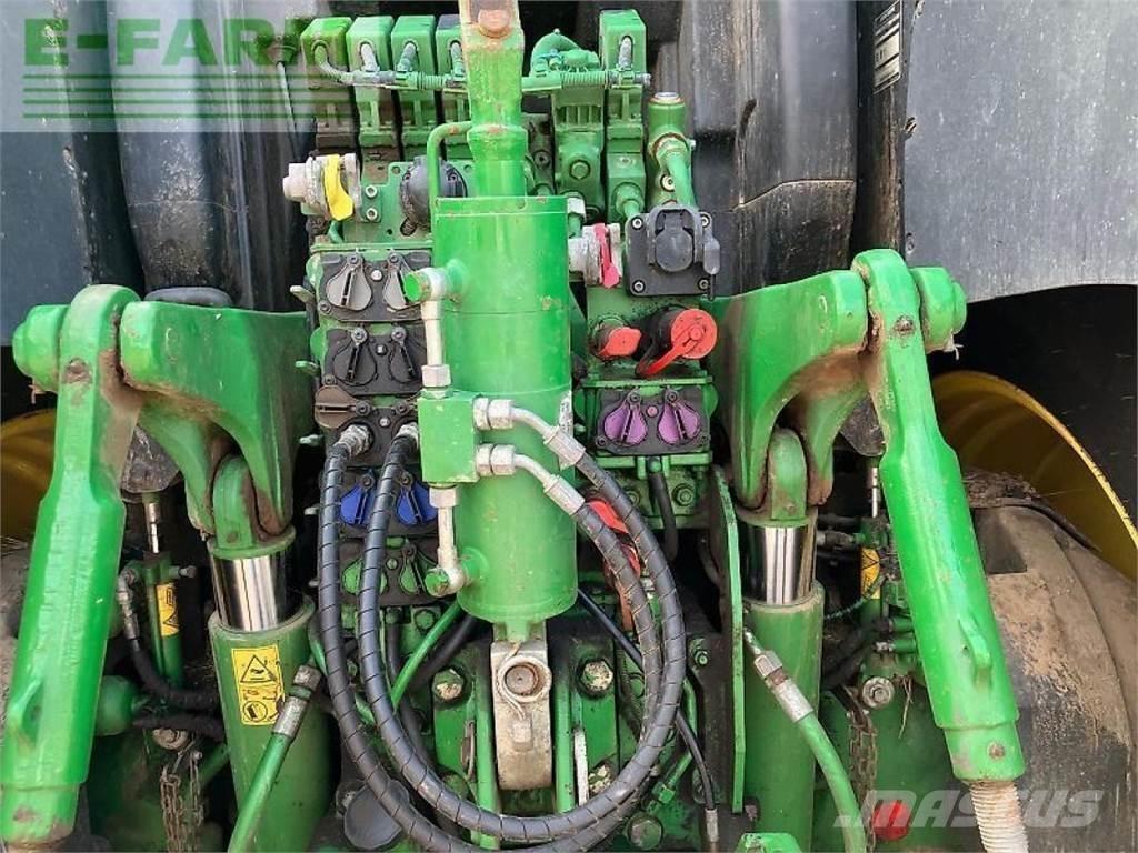 John Deere 6250 r Traktorji