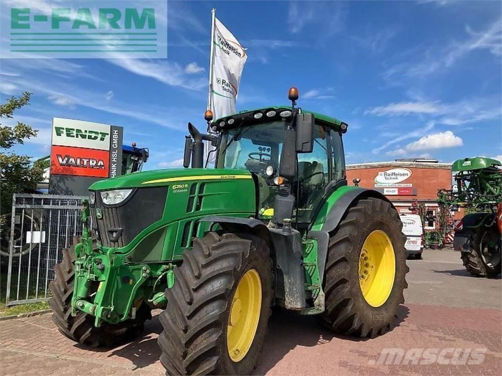 John Deere 6250 r Traktorji