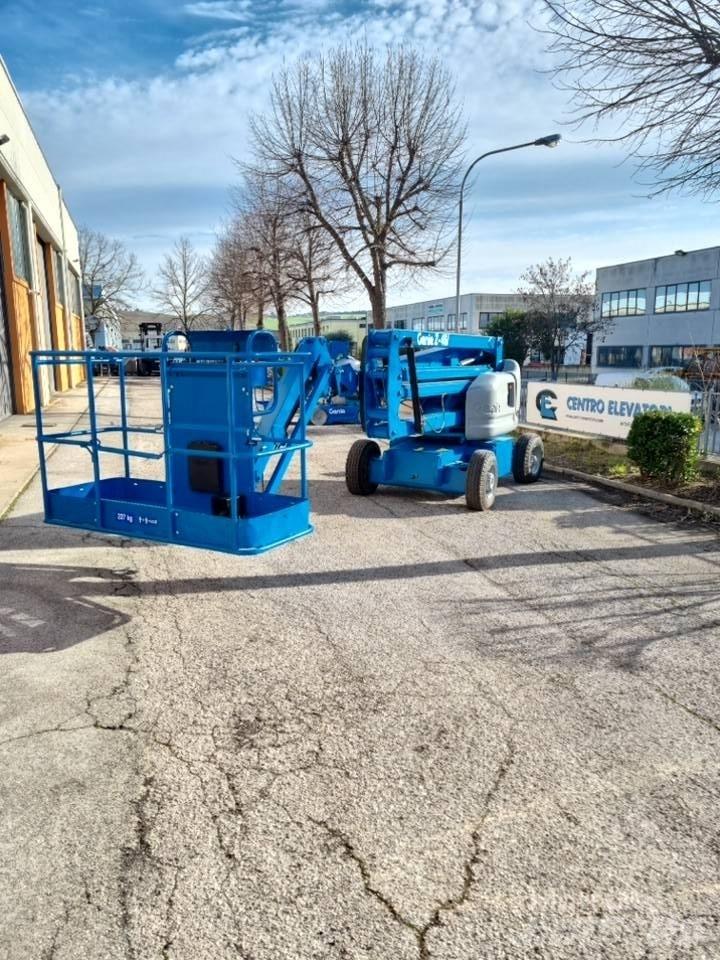 Genie Z45/25DCJ Zglobne dvižne ploščadi