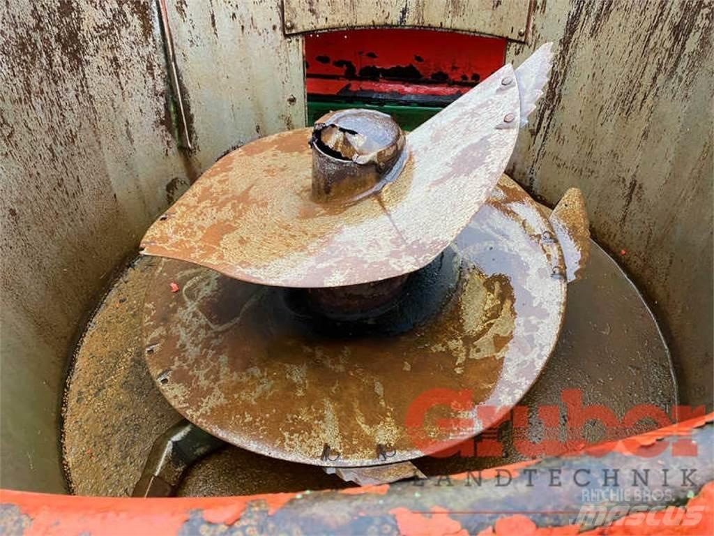 Kuhn EVV 181 Mešalne hranilnice