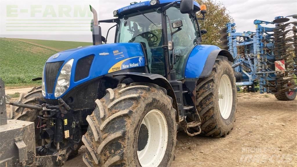 New Holland T7050 Traktorji