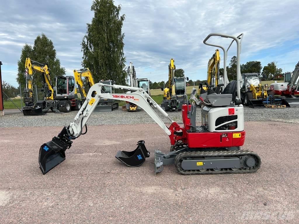 Takeuchi TB210R Mini bagri <7t