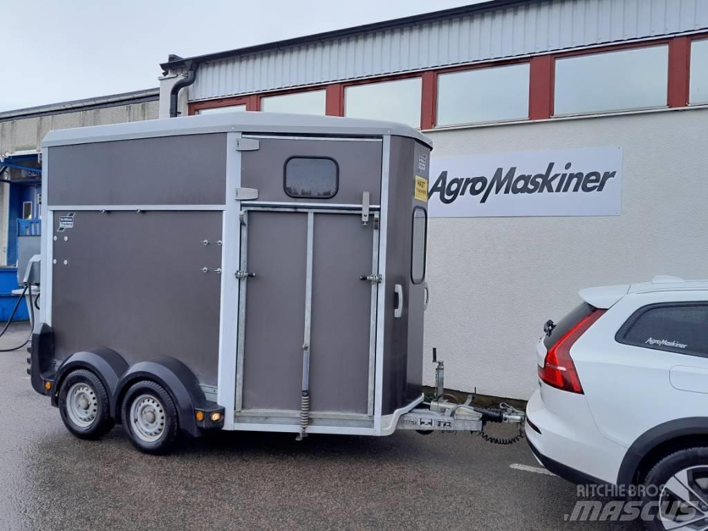 Ifor Williams HB 506 Prikolice za prevoz živine