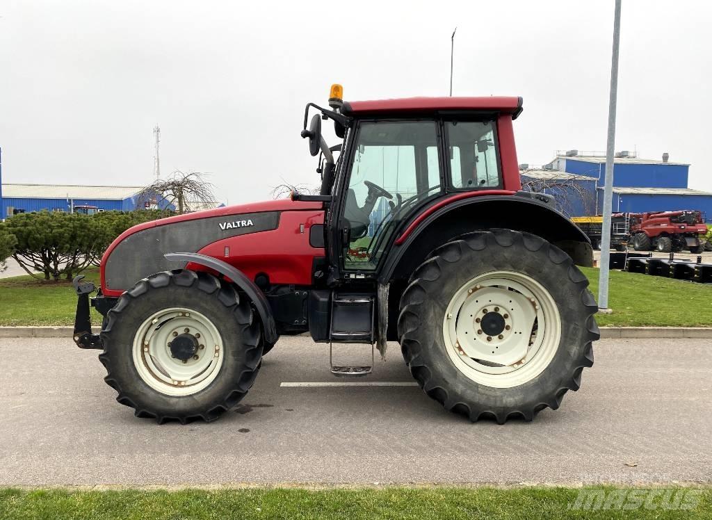 Valtra T 131 Traktorji