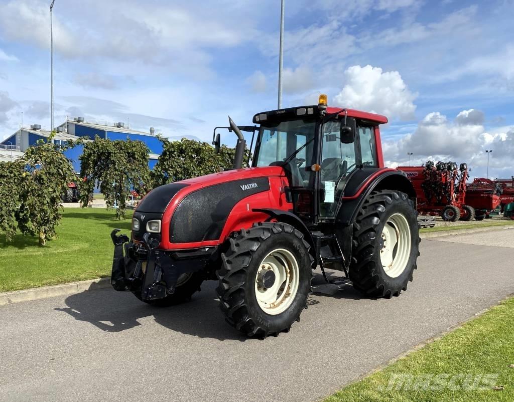 Valtra T 131 Traktorji