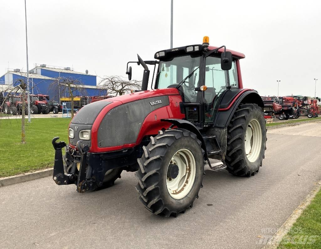 Valtra T 131 Traktorji