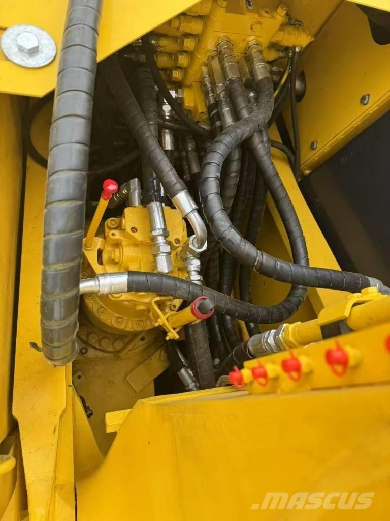Komatsu 160-7 Bagri goseničarji