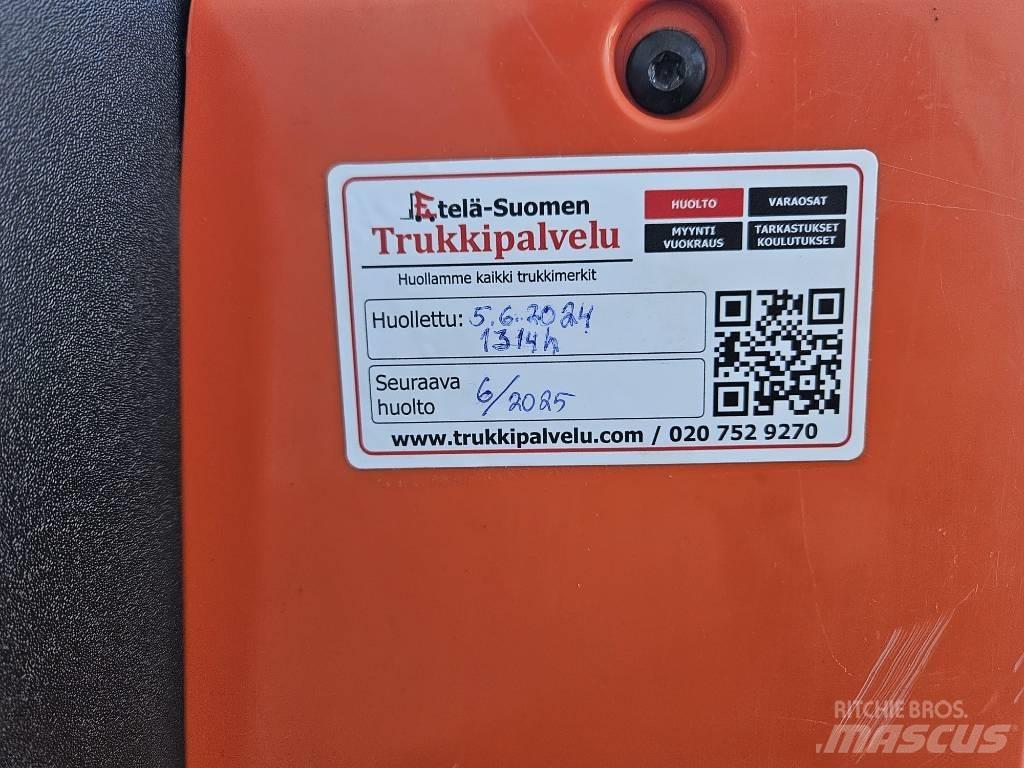 Toyota LWE 200 Električni nizko dvižni viličar s stojiščem