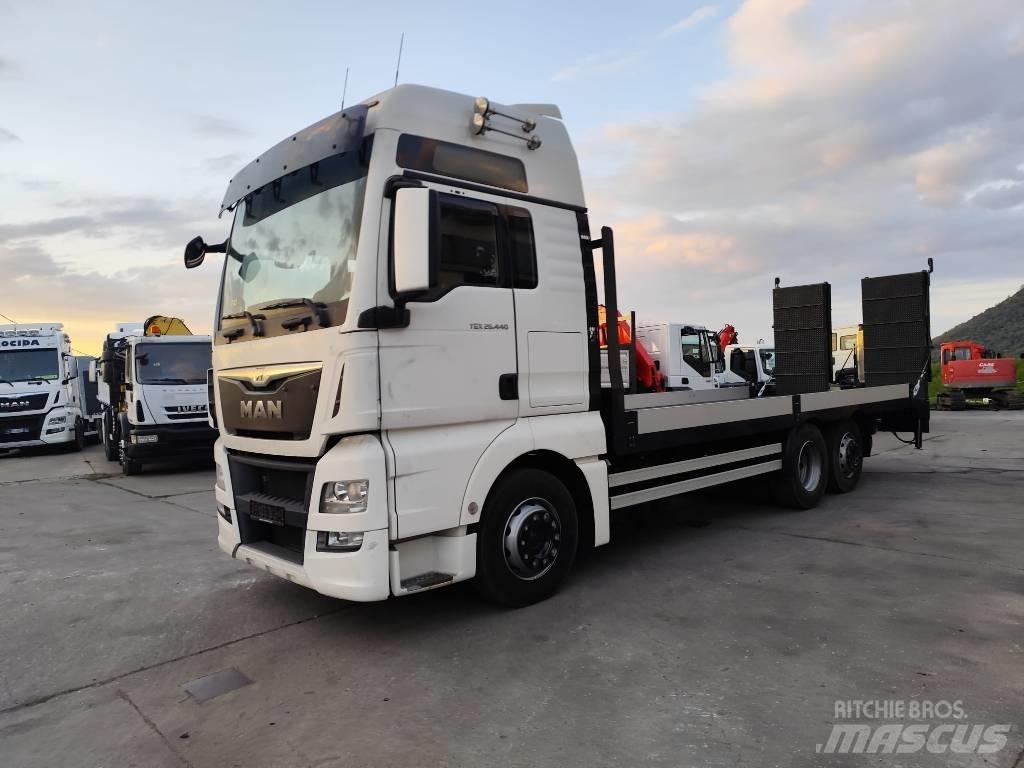 MAN TGX 26.440 Tovornjaki za prevoz avtomobilov z vitlom