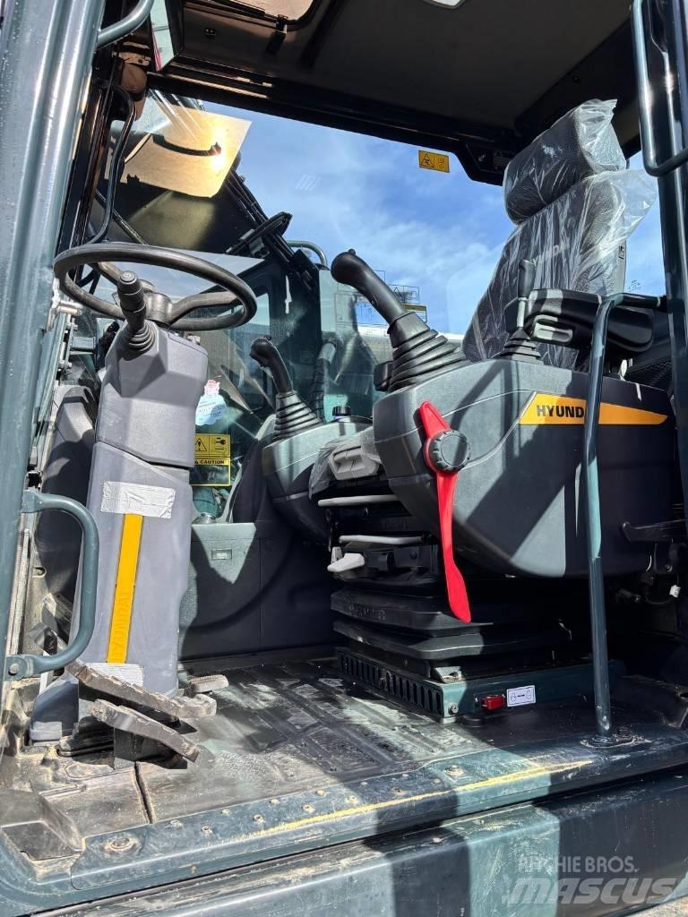 Hyundai HX 170ACR Bagri na kolesih