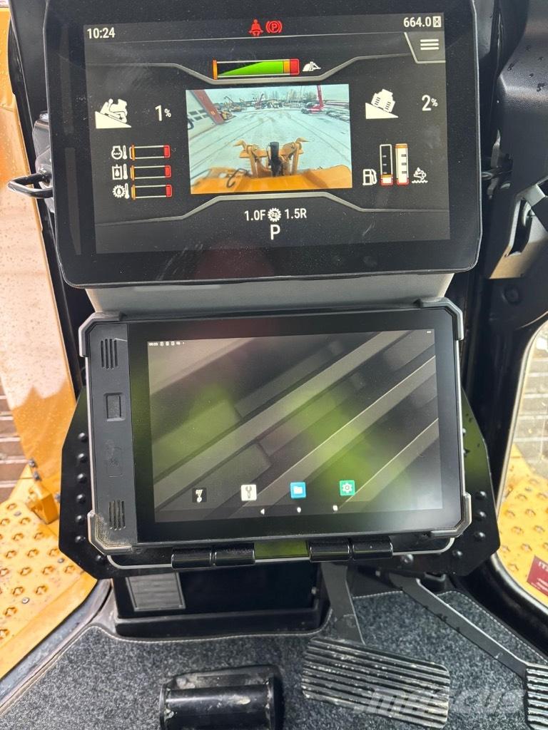 CAT D 6 XE LGP Buldožerji goseničarji