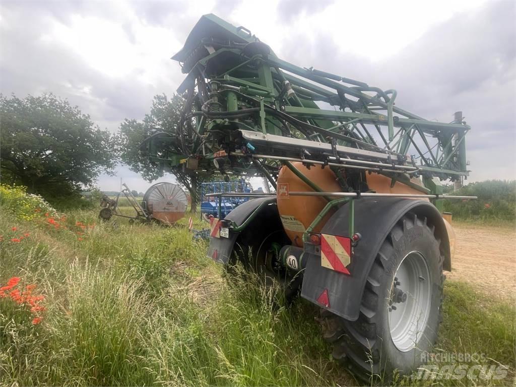 Amazone UX 4200 Vlečne škropilnice